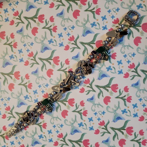 Vintage Silver-tone Gardening Themed Slide Charm Bracelet - Picture 3 of 12